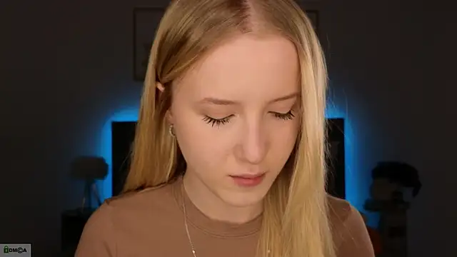 Snapshot of adele_armass chatting on February 12, 9:43 pm adele armass online show from February 12, 9:43 pm