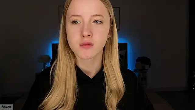 Snapshot of adele_armass chatting on February 13, 8:49 pm adele armass online show from February 13, 8:49 pm