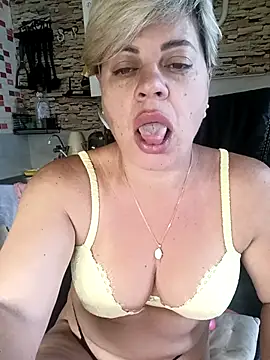 MilkySky online show from March 18, 7:00 am