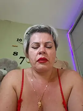 Snapshot of MilkySky chatting on May 31, 7:48 pm MilkySky online show from May 31, 7:48 pm