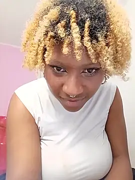 EvonyFoxxx online show from April 11, 2:49 am