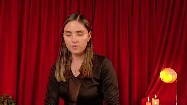 VictoriaNova  online show from March 24, 8:47 pm