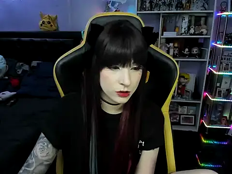 Snapshot of Yummy_dark chatting on February 27, 2:55 am Yummy dark online show from February 27, 2:55 am