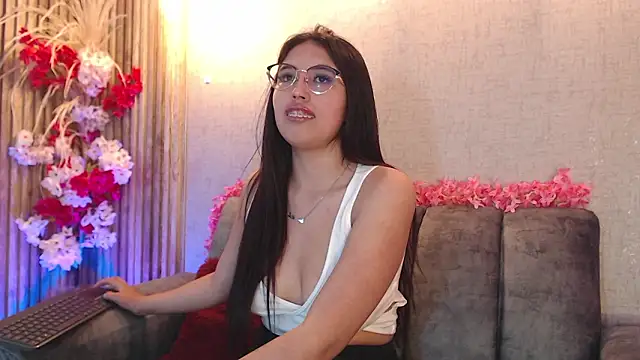 Snapshot of Valk_submissive chatting on March 2, 7:15 am Valk submissive online show from March 2, 7:15 am