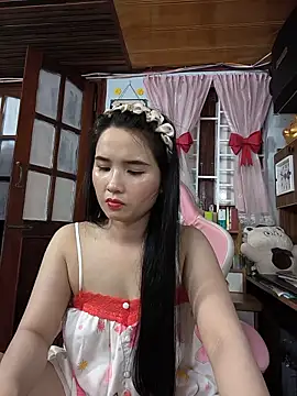 Snapshot of Okleotina9 chatting on May 31, 4:47 pm Okleotina9 online show from May 31, 4:47 pm