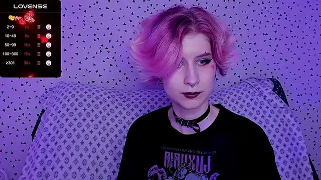 Angel Julles online show from July 11, 10:22 pm