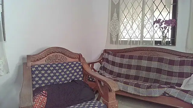 Snapshot of Alice_honey_ chatting on February 16, 7:15 am Alice honey online show from February 16, 7:15 am