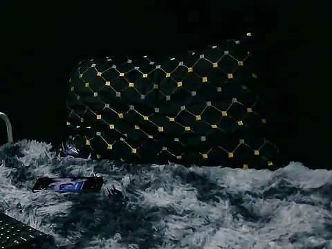 Hot-babyyboy30 online show from February 5, 6:18 am