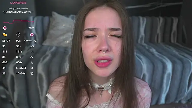 Snapshot of tinyanie chatting on May 20, 3:18 pm tinyanie online show from May 20, 3:18 pm