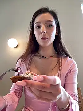 LilluKatten online show from February 4, 10:21 am