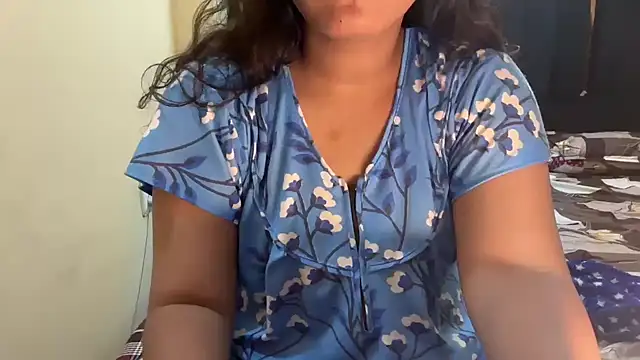 Snapshot of Shilpa_7 chatting on June 12, 5:34 pm Shilpa 7 online show from June 12, 5:34 pm