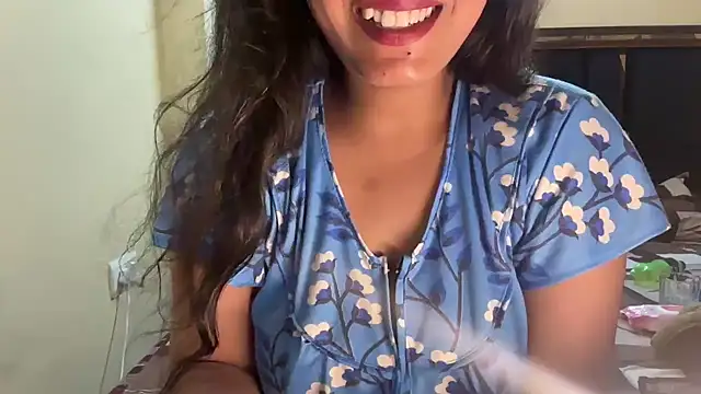 Snapshot of Shilpa_7 chatting on June 13, 11:24 pm Shilpa 7 online show from June 13, 11:24 pm