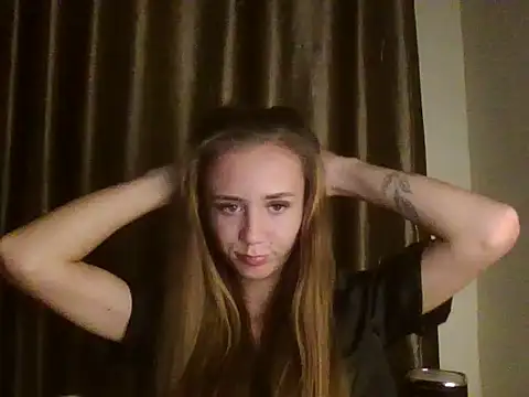Snapshot of MyLittle_Flame chatting on May 20, 4:24 pm MyLittle Flame online show from May 20, 4:24 pm