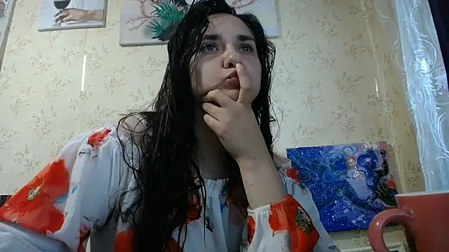 Snapshot of VoulezVous_Angel chatting on July 28, 6:31 am VoulezVous Angel online show from July 28, 6:31 am