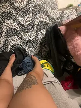 gatitaamelosa online show from February 7, 6:06 am