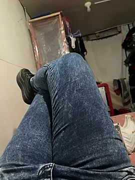 Snapshot of gatitaamelosaa7 chatting on February 23, 3:59 am gatitaamelosaa7 online show from February 23, 3:59 am