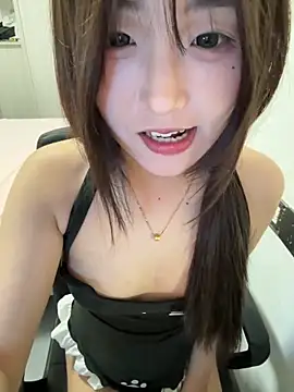 Snapshot of minnie566 chatting on April 14, 7:47 am minnie566 online show from April 14, 7:47 am