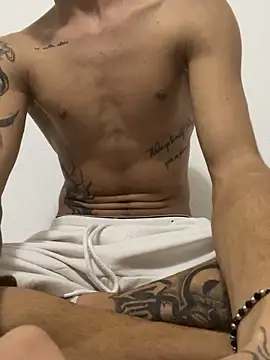 Snapshot of hardboy567 chatting on October 30, 5:02 pm hardboy567 online show from October 30, 5:02 pm