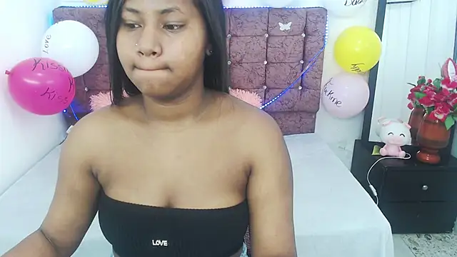 valentinavega18x online show from March 22, 6:39 am