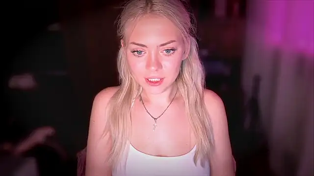 Snapshot of alisaoceaneeyes chatting on October 30, 5:57 pm alisaoceaneeyes online show from October 30, 5:57 pm