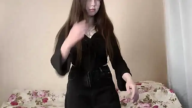 Snapshot of Monibronce chatting on November 5, 3:34 pm Monibronce online show from November 5, 3:34 pm