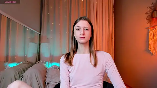 SweetVee online show from March 10, 6:18 am