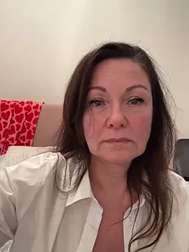 HotLdyllic online show from February 18, 4:03 pm