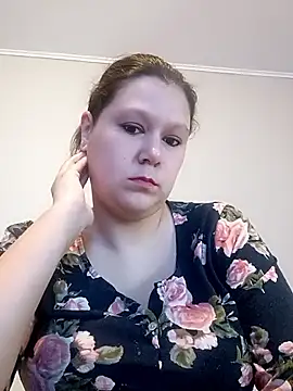 Snapshot of GlitterAuburn chatting on February 26, 1:21 pm GlitterAuburn online show from February 26, 1:21 pm