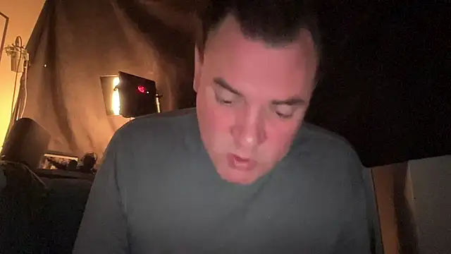 Snapshot of IntimeWild chatting on April 3, 1:36 am IntimeWild online show from April 3, 1:36 am