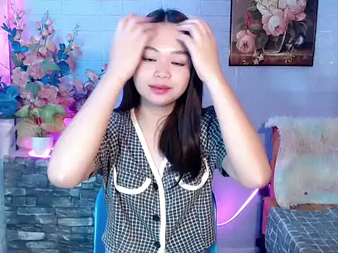 Snapshot of lustfullakim chatting on June 4, 4:35 pm lustfullakim online show from June 4, 4:35 pm
