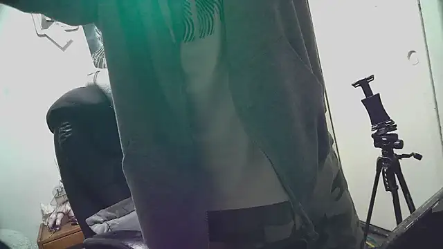 YoungStallionXL online show from February 26, 6:12 am