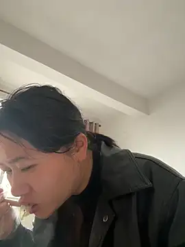 daaqnn online show from March 22, 11:41 pm