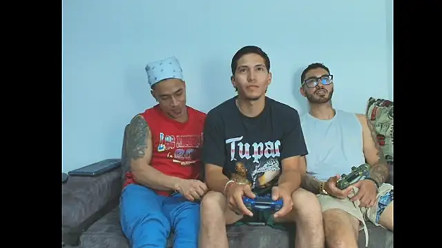 thebadboys05 online show from November 10, 11:59 pm