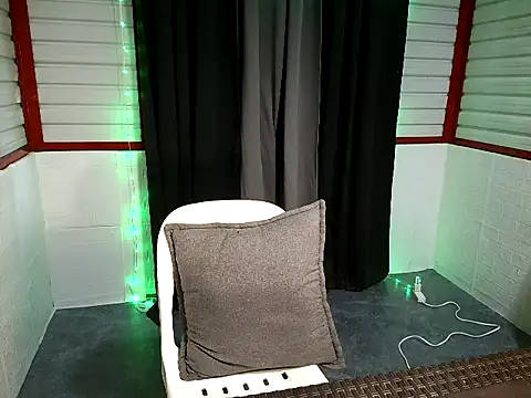 xwildflowerx online show from March 8, 12:41 am