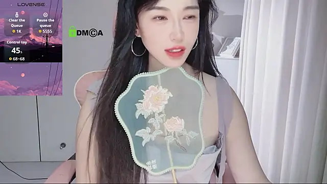 Snapshot of YunShan-33 chatting on May 22, 4:23 pm YunShan-33 online show from May 22, 4:23 pm