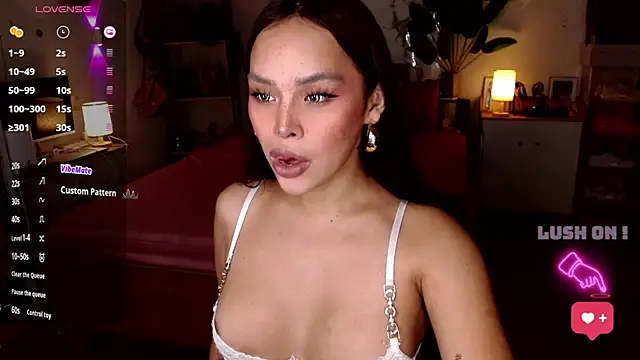 Lolitaloove69 online show from February 23, 7:44 pm