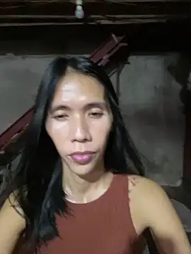 Snapshot of bellaUtops chatting on April 18, 2:32 pm bellaUtops online show from April 18, 2:32 pm