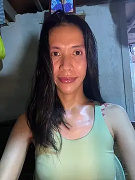 Snapshot of bellaUtops chatting on May 8, 12:54 pm bellaUtops online show from May 8, 12:54 pm