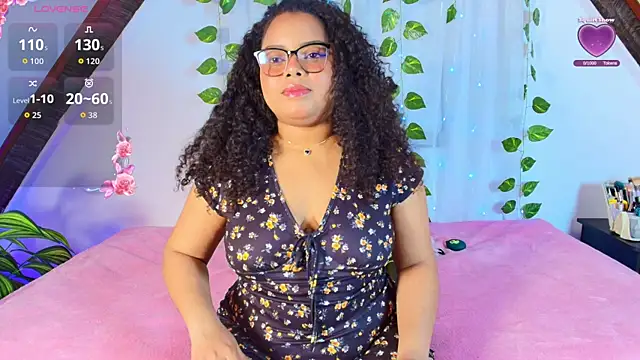 Snapshot of alanaa_gomezz chatting on May 21, 6:26 pm alanaa gomezz online show from May 21, 6:26 pm