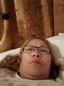 Snapshot of Cessi50 chatting on November 8, 1:50 am Cessi50 online show from November 8, 1:50 am