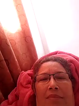 Snapshot of Cessi50 chatting on April 27, 2:26 pm Cessi50 online show from April 27, 2:26 pm