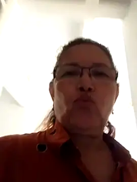 Snapshot of Cessi50 chatting on April 29, 8:15 pm Cessi50 online show from April 29, 8:15 pm