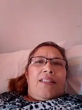 Snapshot of Cessi50 chatting on May 19, 10:27 pm Cessi50 online show from May 19, 10:27 pm