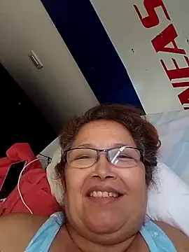 Snapshot of Cessi50 chatting on May 21, 12:34 pm Cessi50 online show from May 21, 12:34 pm
