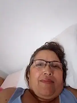 Snapshot of Cessi50 chatting on May 24, 3:55 am Cessi50 online show from May 24, 3:55 am
