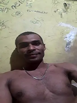 Snapshot of m-a-g-n-a-t-a chatting on April 25, 3:20 pm m-a-g-n-a-t-a online show from April 25, 3:20 pm
