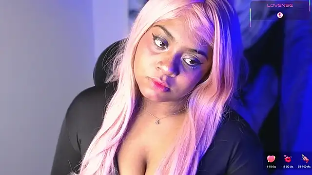 Snapshot of isUzumaki chatting on November 7, 4:45 am isUzumaki online show from November 7, 4:45 am