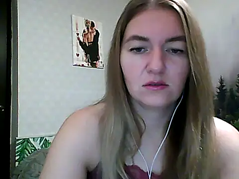 Snapshot of CandyOLimeX chatting on November 10, 9:36 pm CandyOLimeX online show from November 10, 9:36 pm