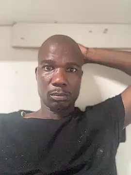 Snapshot of Ndodemnyama@xh chatting on February 2, 10:14 am Ndodemnyamaxh online show from February 2, 10:14 am