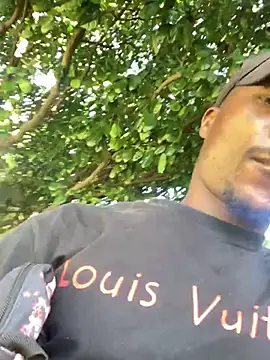 Snapshot of Ndodemnyama@xh chatting on February 16, 2:46 pm Ndodemnyamaxh online show from February 16, 2:46 pm